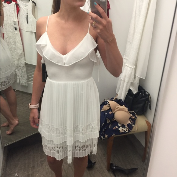 NWT Lace French Connection Ruffle Dress - Picture 4 of 4